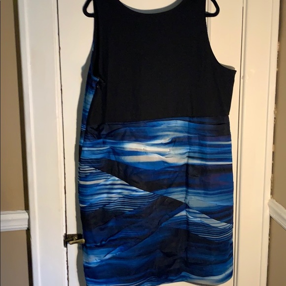 Lane bryant sleeveless blue patterned dress - Picture 4 of 6